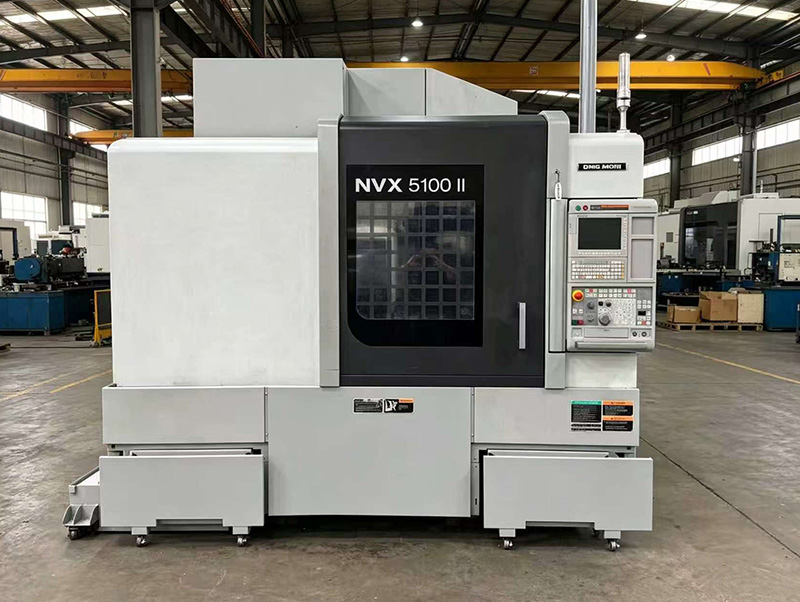 Vertical machining center