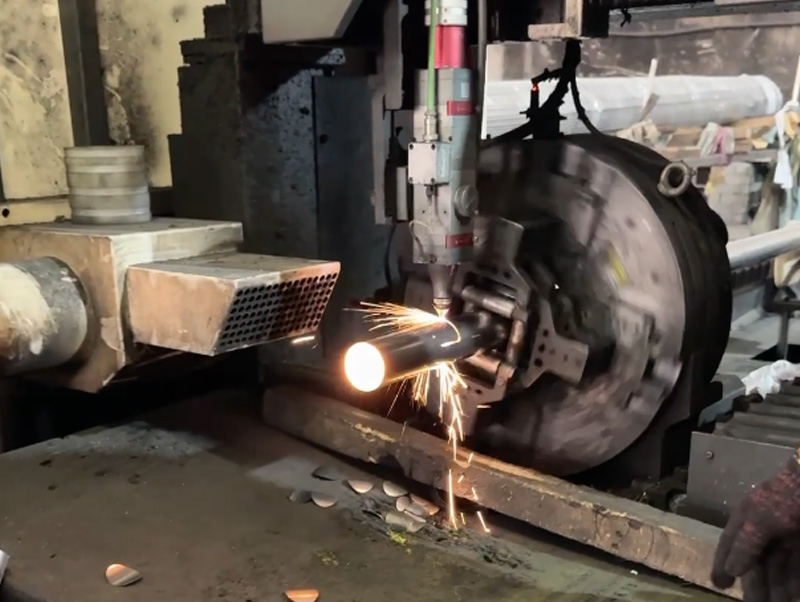 Laser tube cutting1
